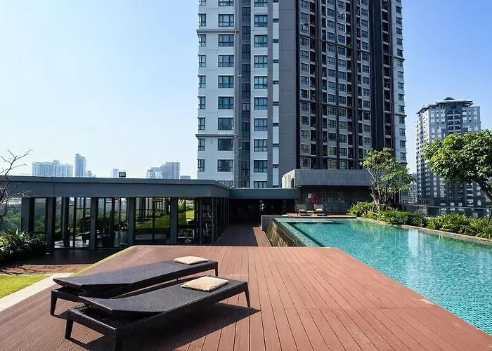 The Base With Pool And Gym Access Onnut Bts アパート *