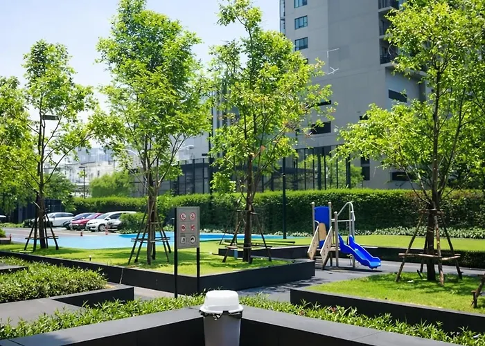 The Base With Pool And Gym Access Onnut Bts