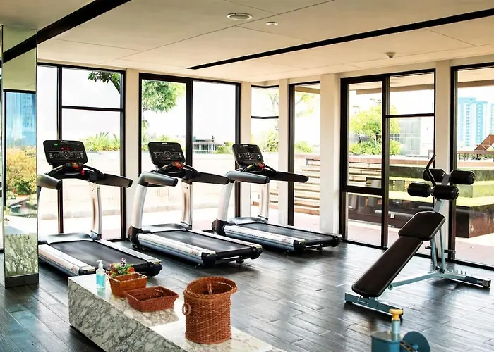アパート The Base With Pool And Gym Access Onnut Bts