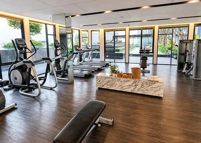 アパート The Base With Pool And Gym Access Onnut Bts